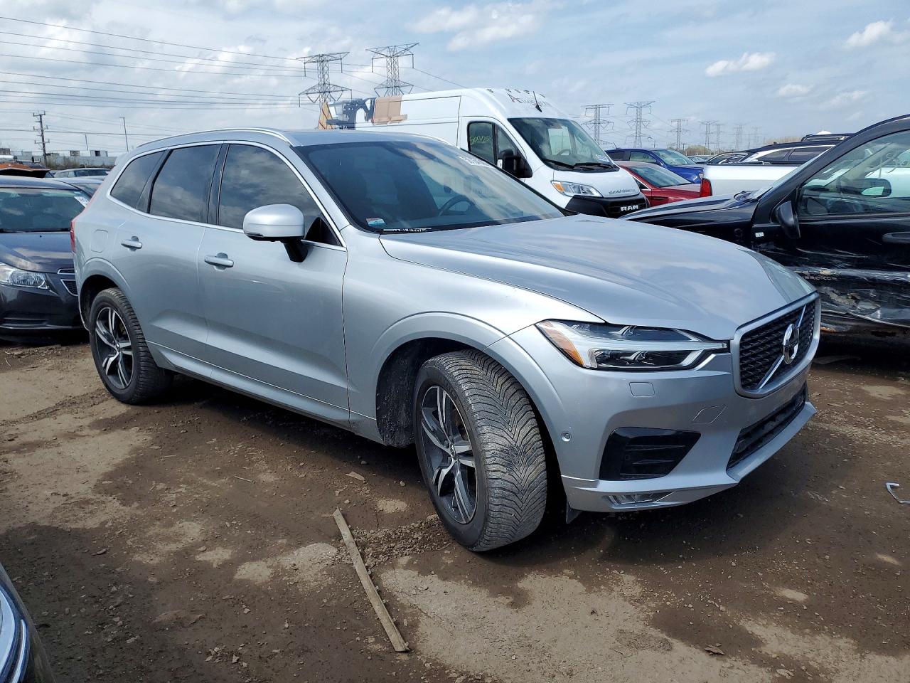 Volvo XC60 T5 R-design