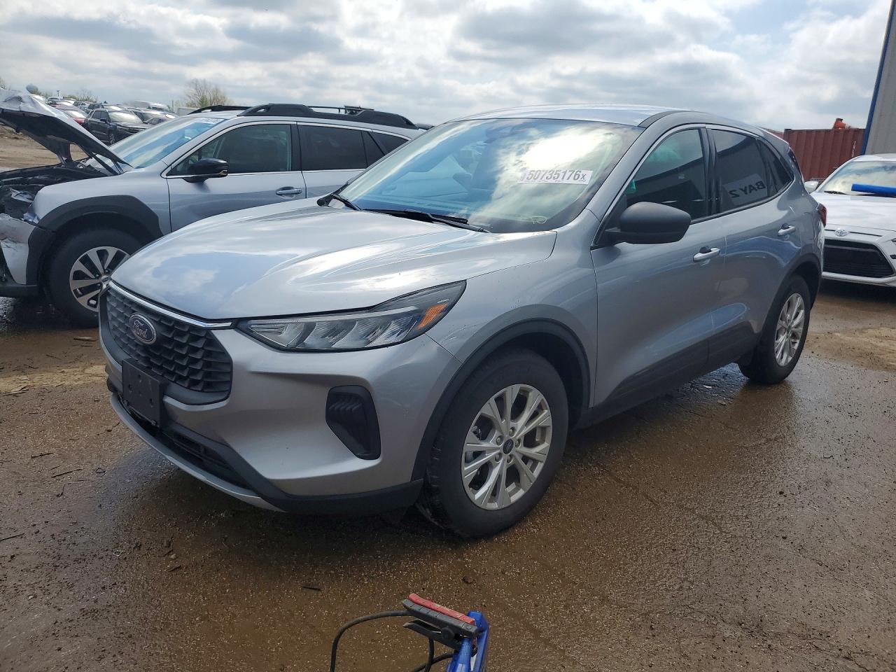 Salvage Ford Escape Image