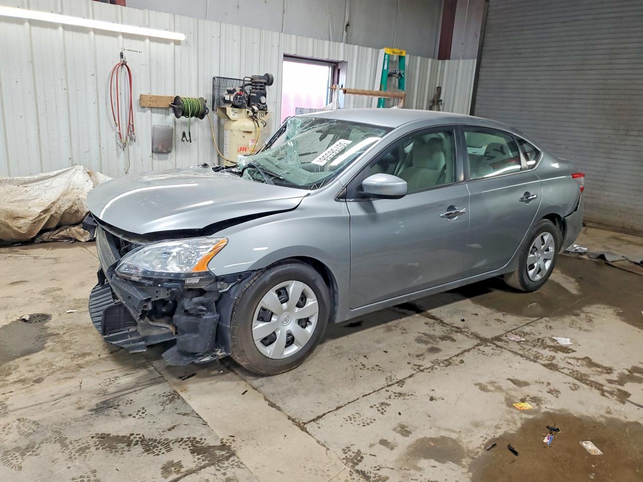 Salvage Nissan Sentra Image