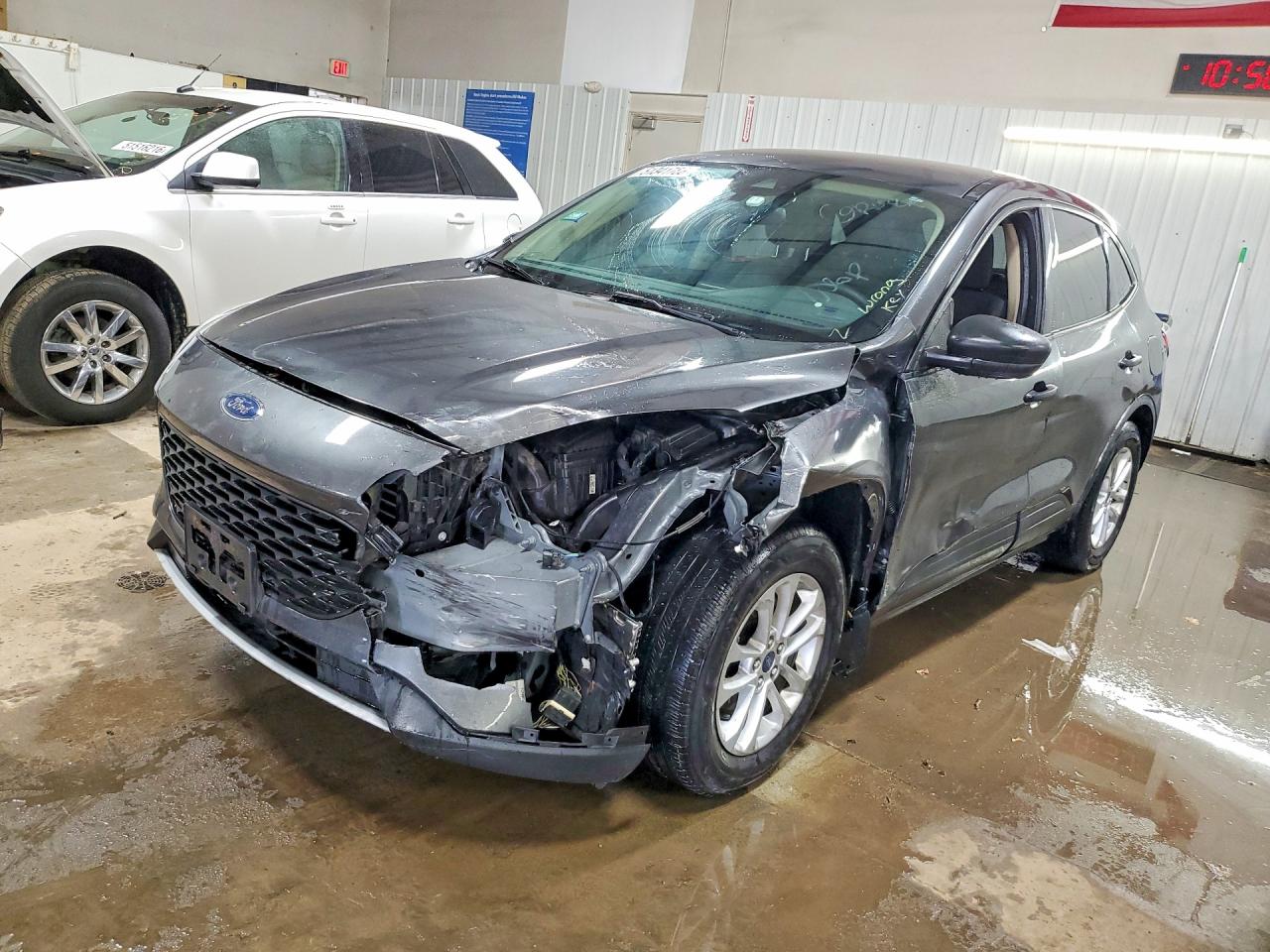Salvage Ford Escape Image