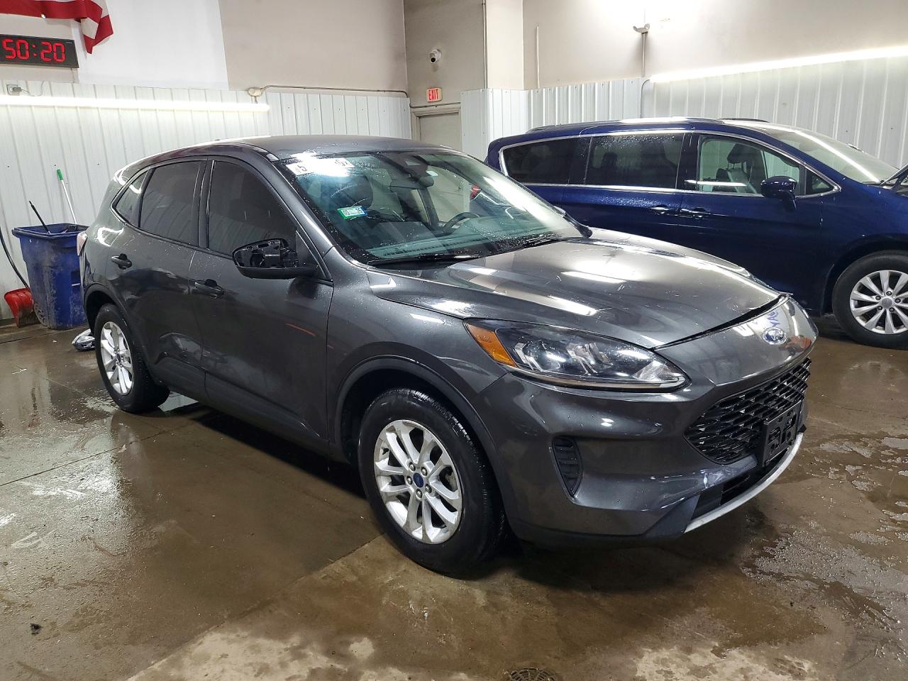 Ford Escape S