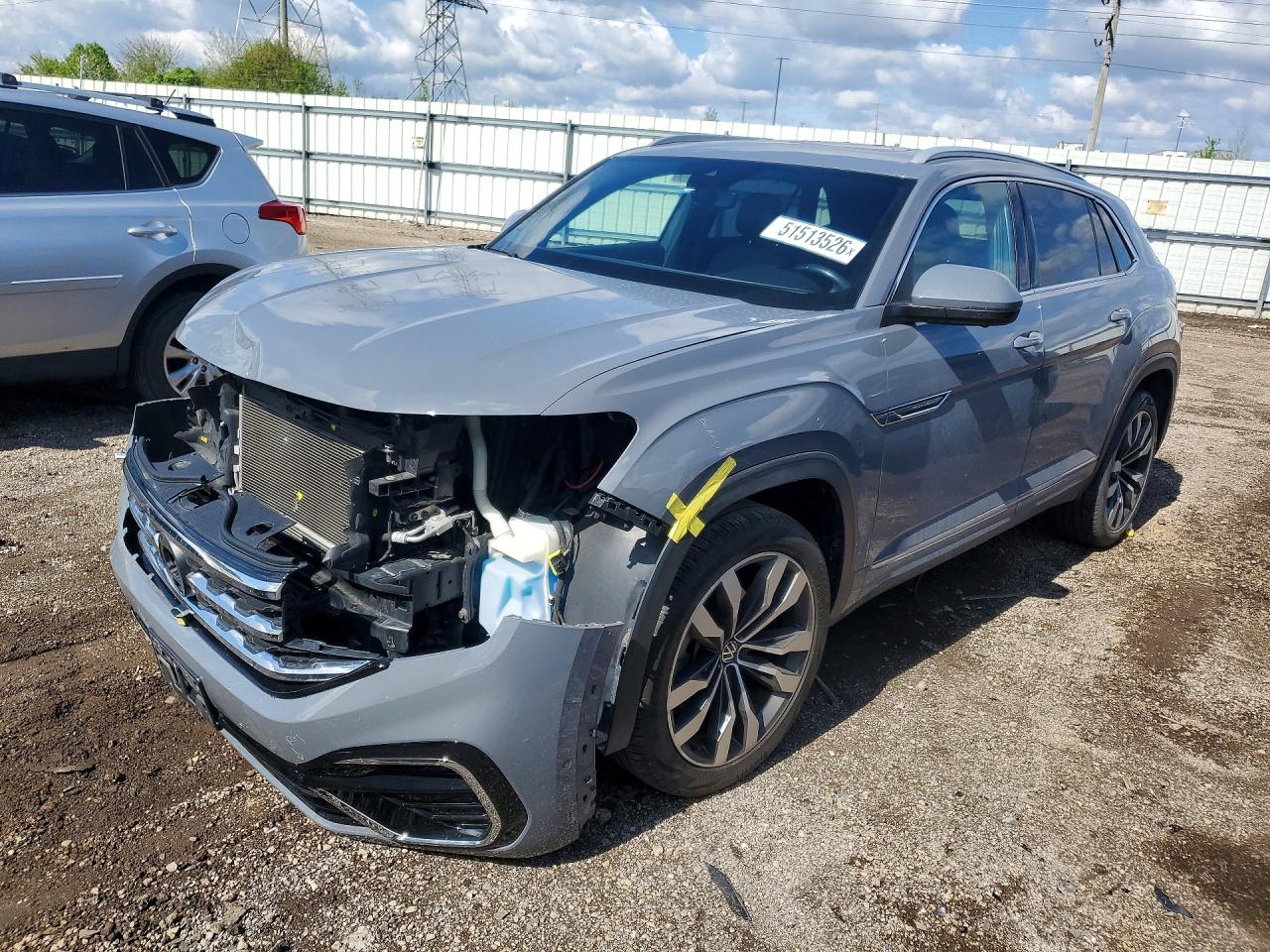 Salvage Volkswagen Atlas Image