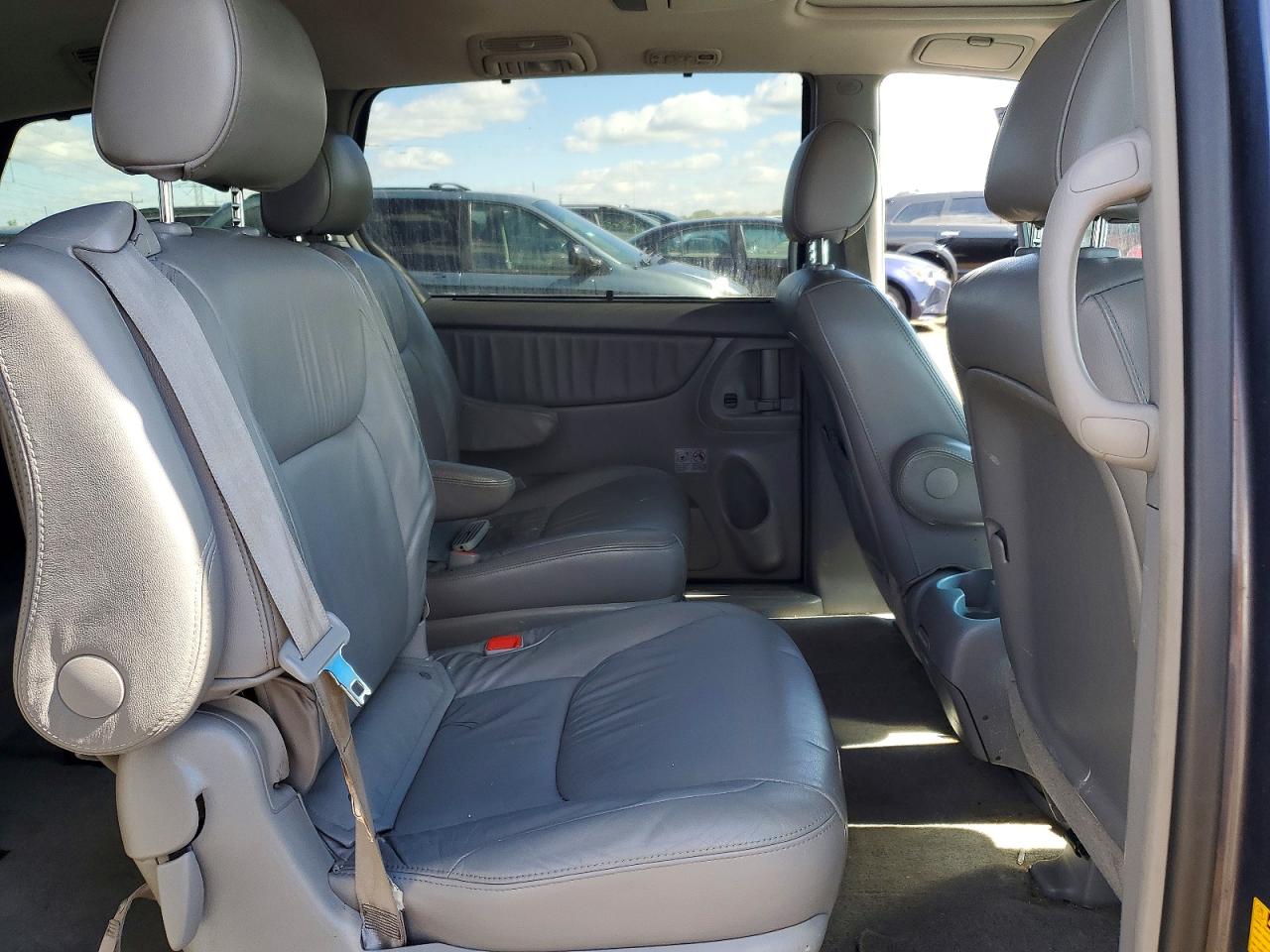 Toyota Sienna Xle