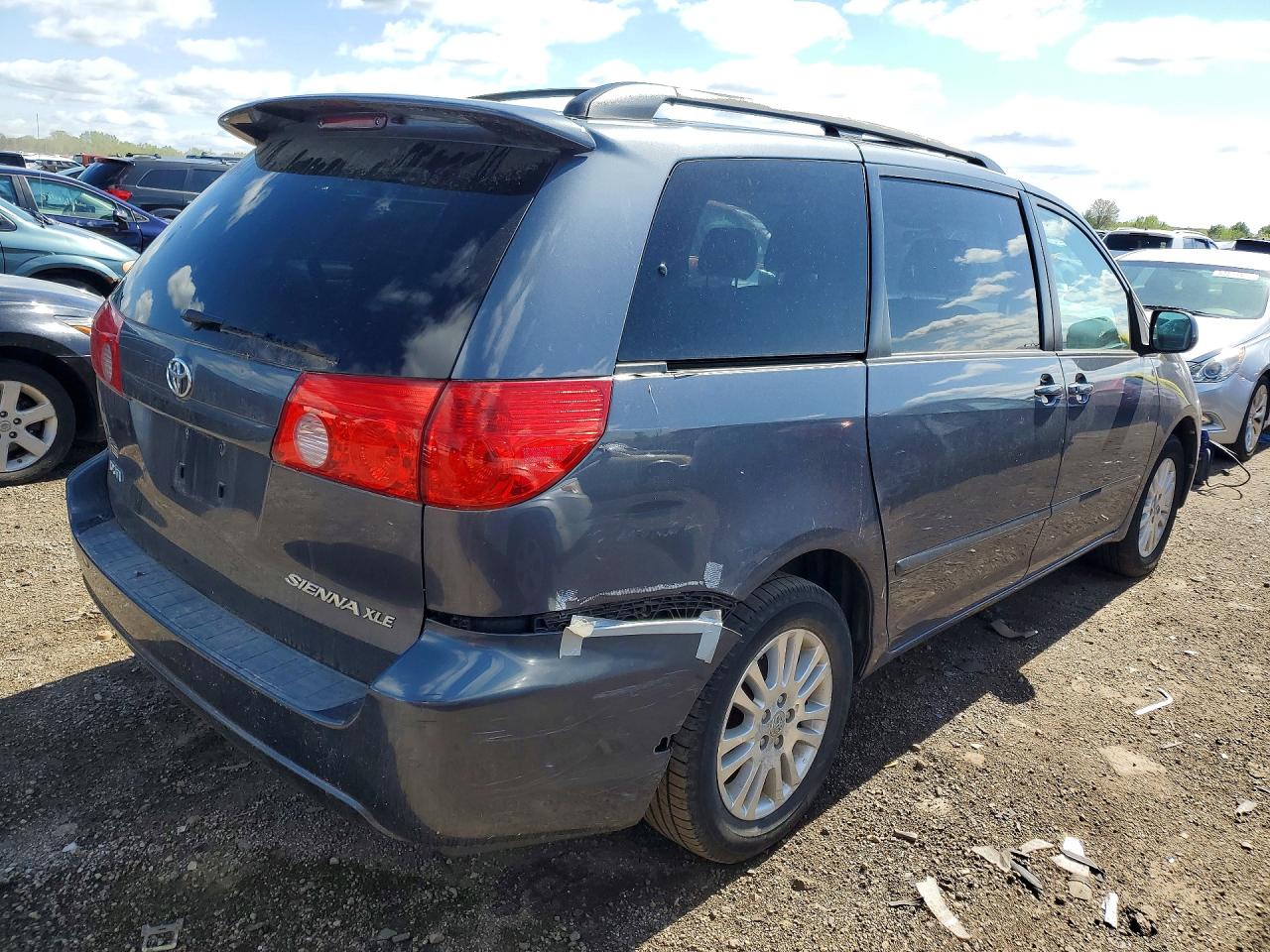 Toyota Sienna Xle