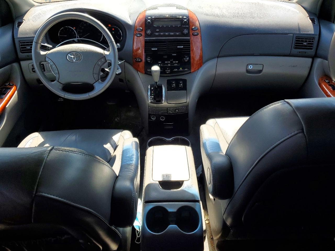 Toyota Sienna Xle
