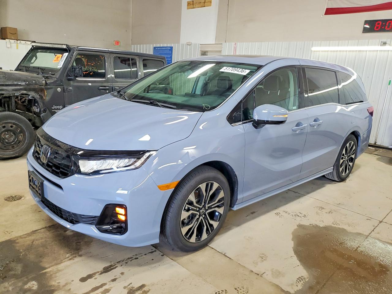 Salvage Honda Odyssey Image