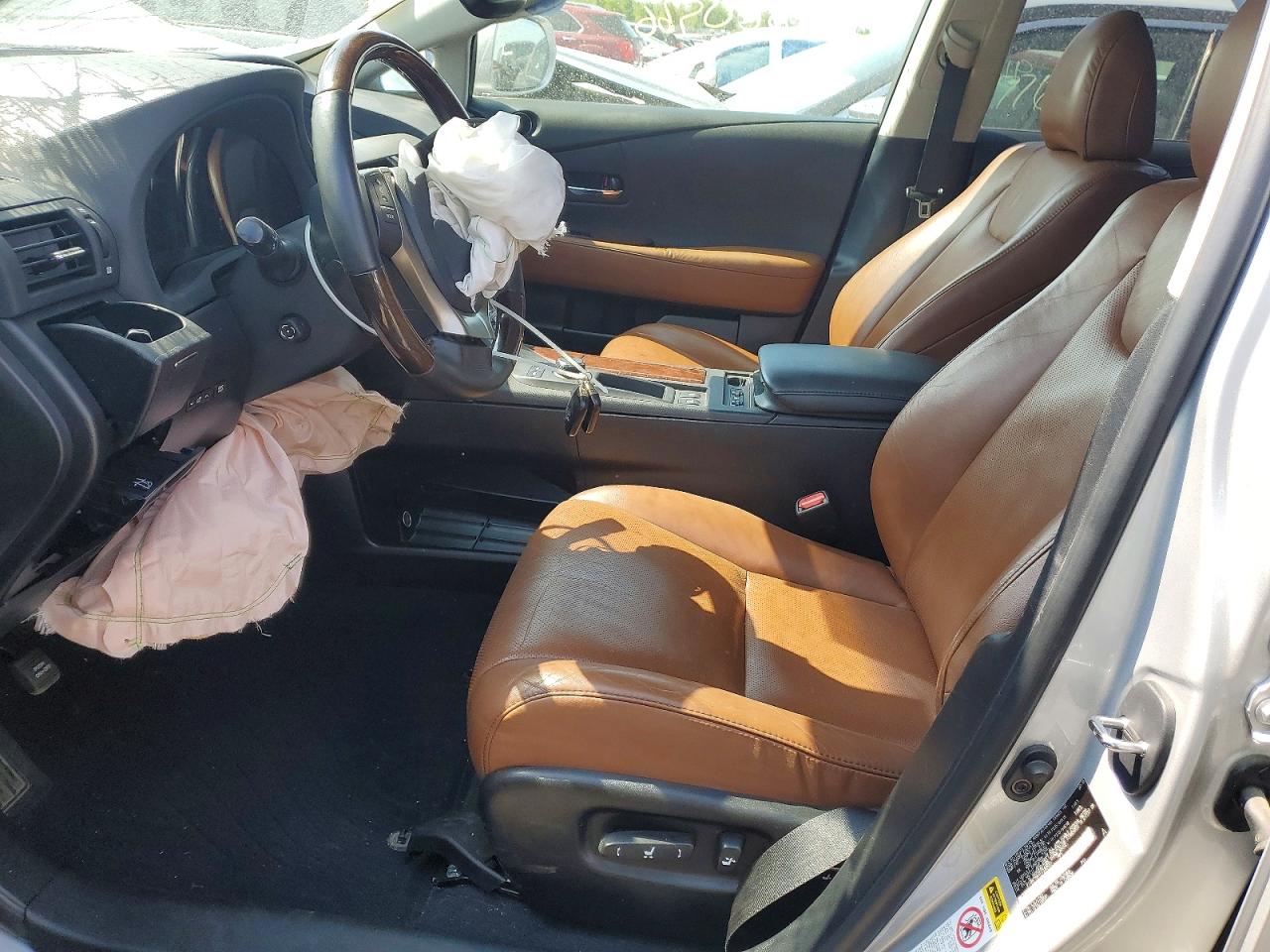 Lexus RX Base