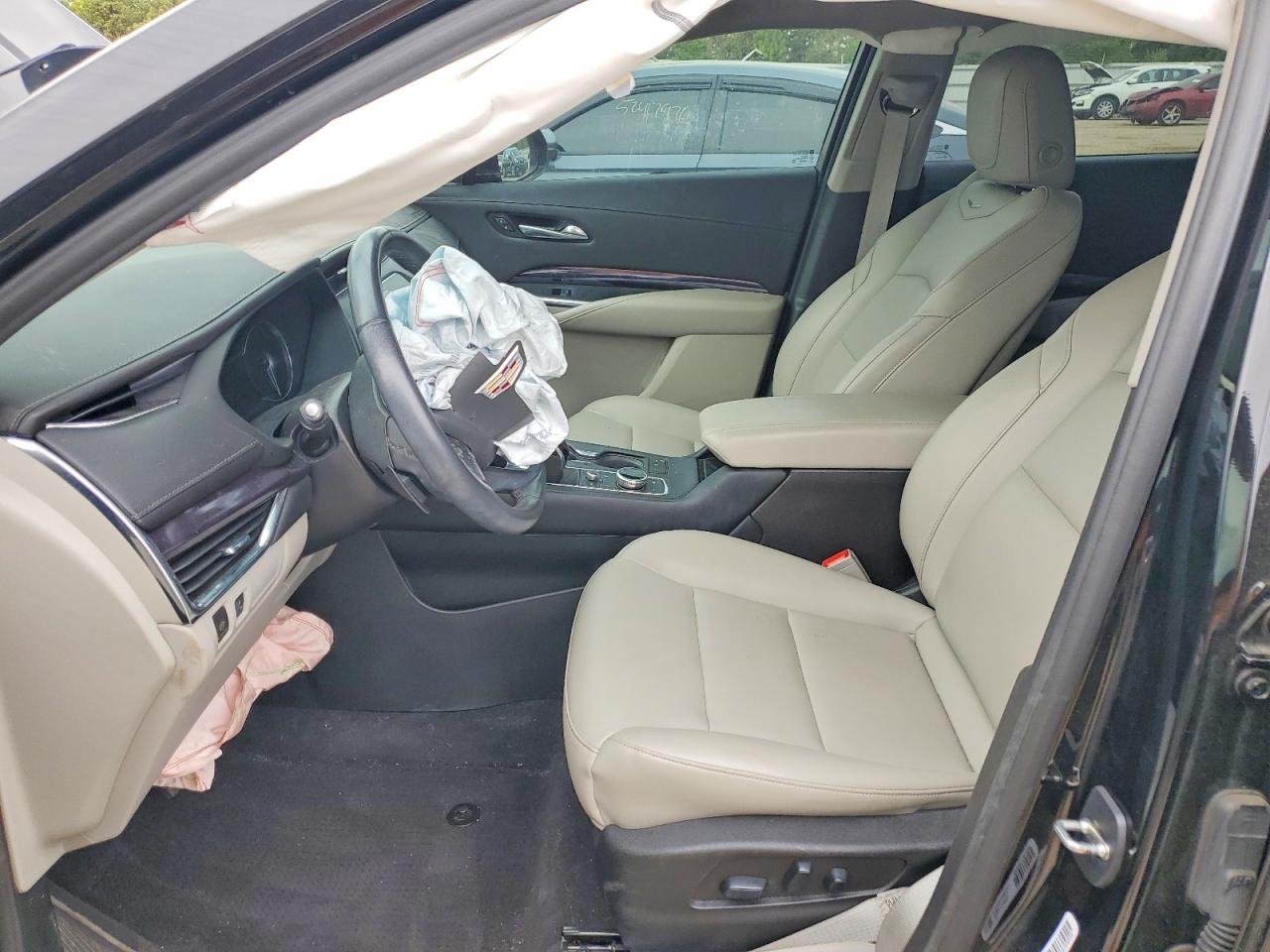 Cadillac XT4 Luxury
