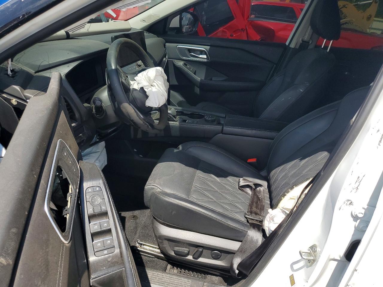 Nissan Rogue Platinum