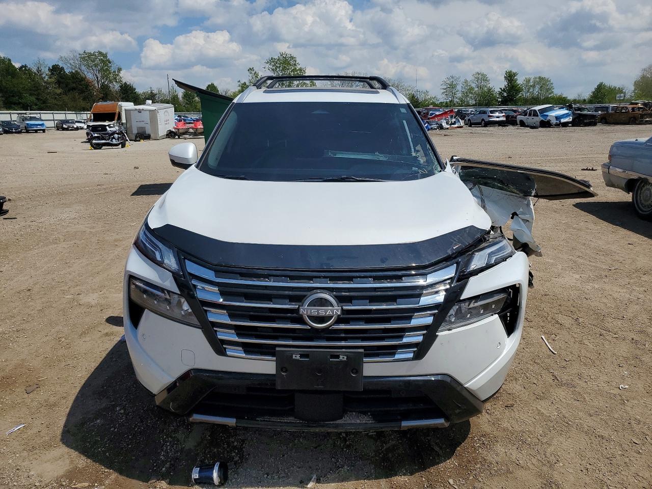 Nissan Rogue Platinum