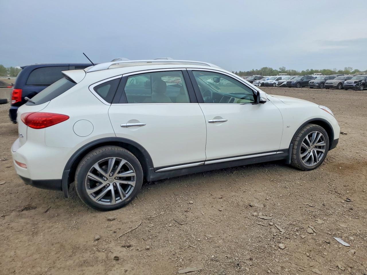 INFINITI Qx Base