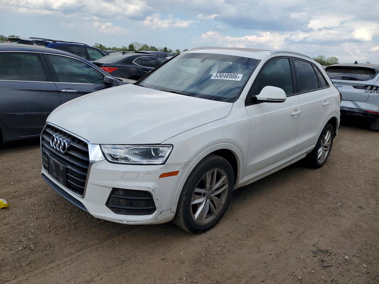 Salvage Audi Q3 Image