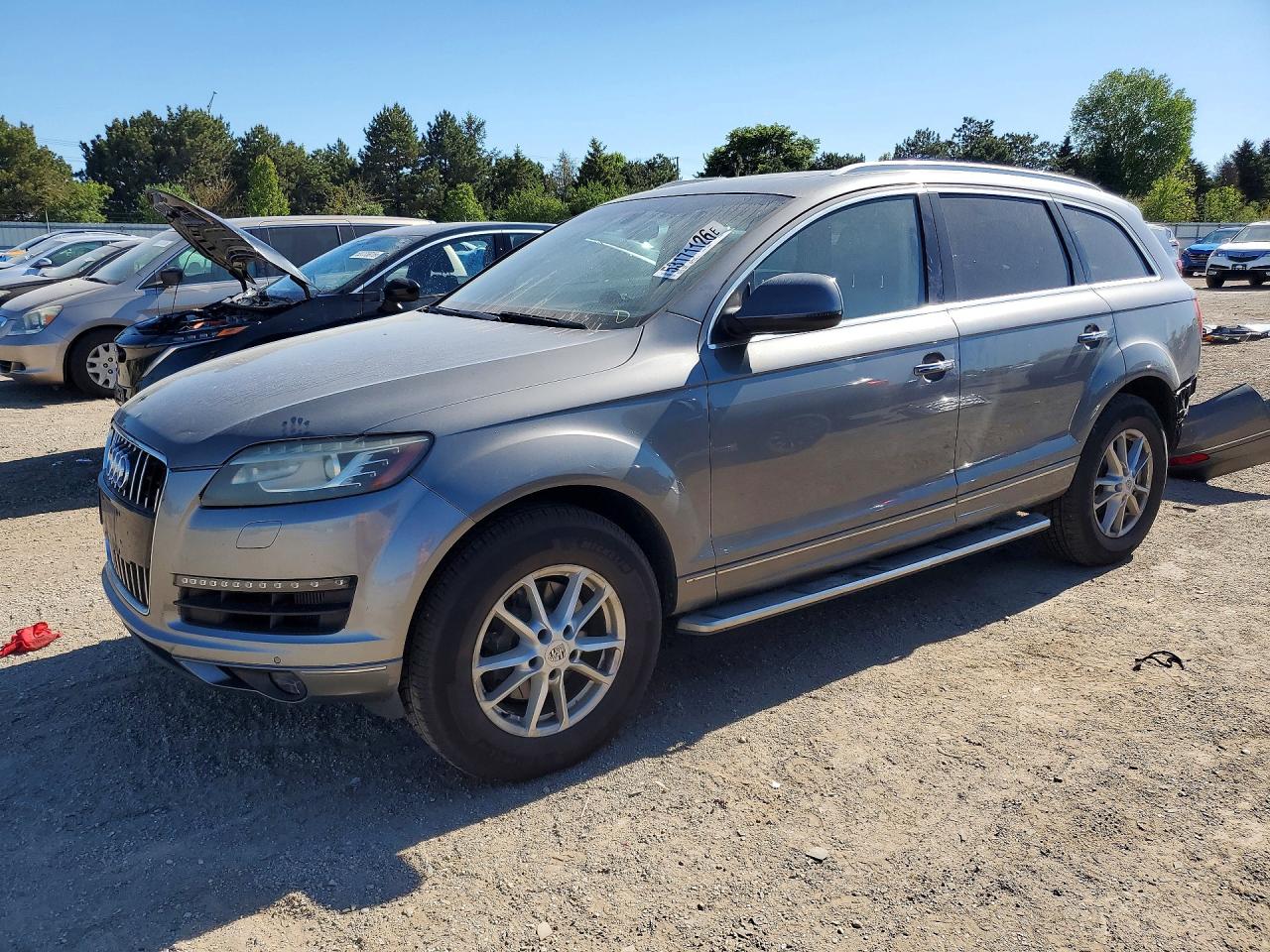 Salvage Audi Q7 Image