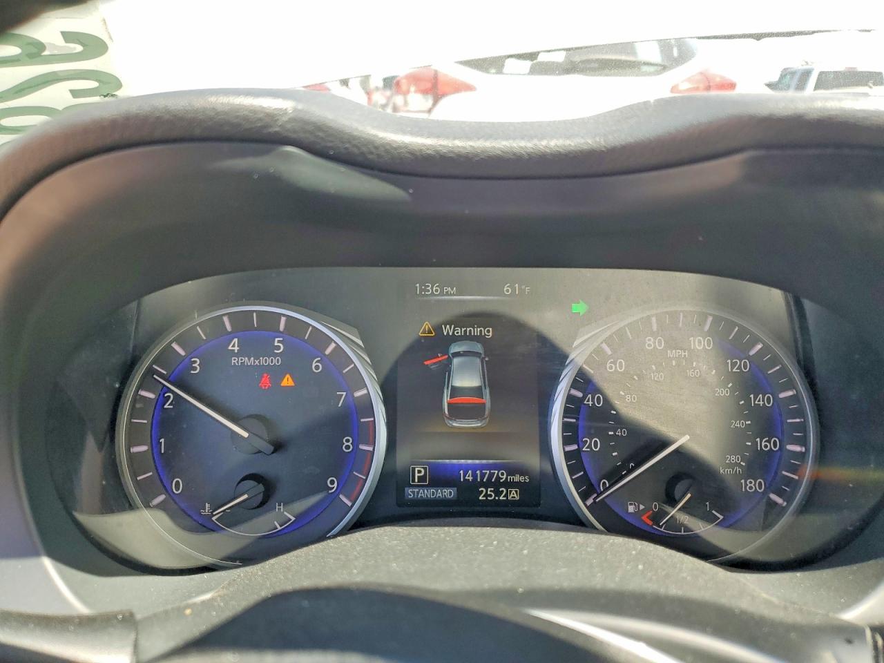 INFINITI Q50 Premium