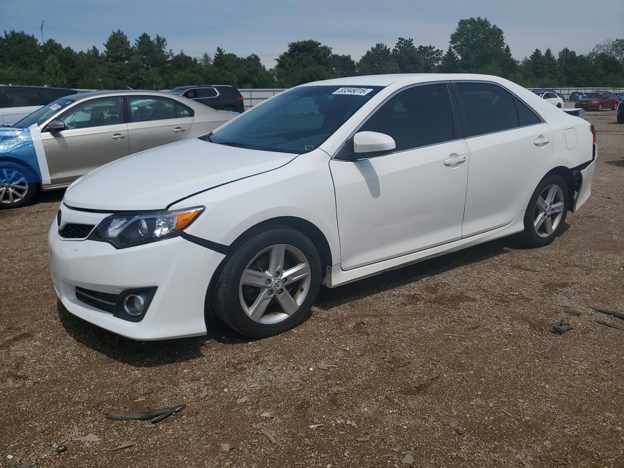 Salvage Toyota Camry Image