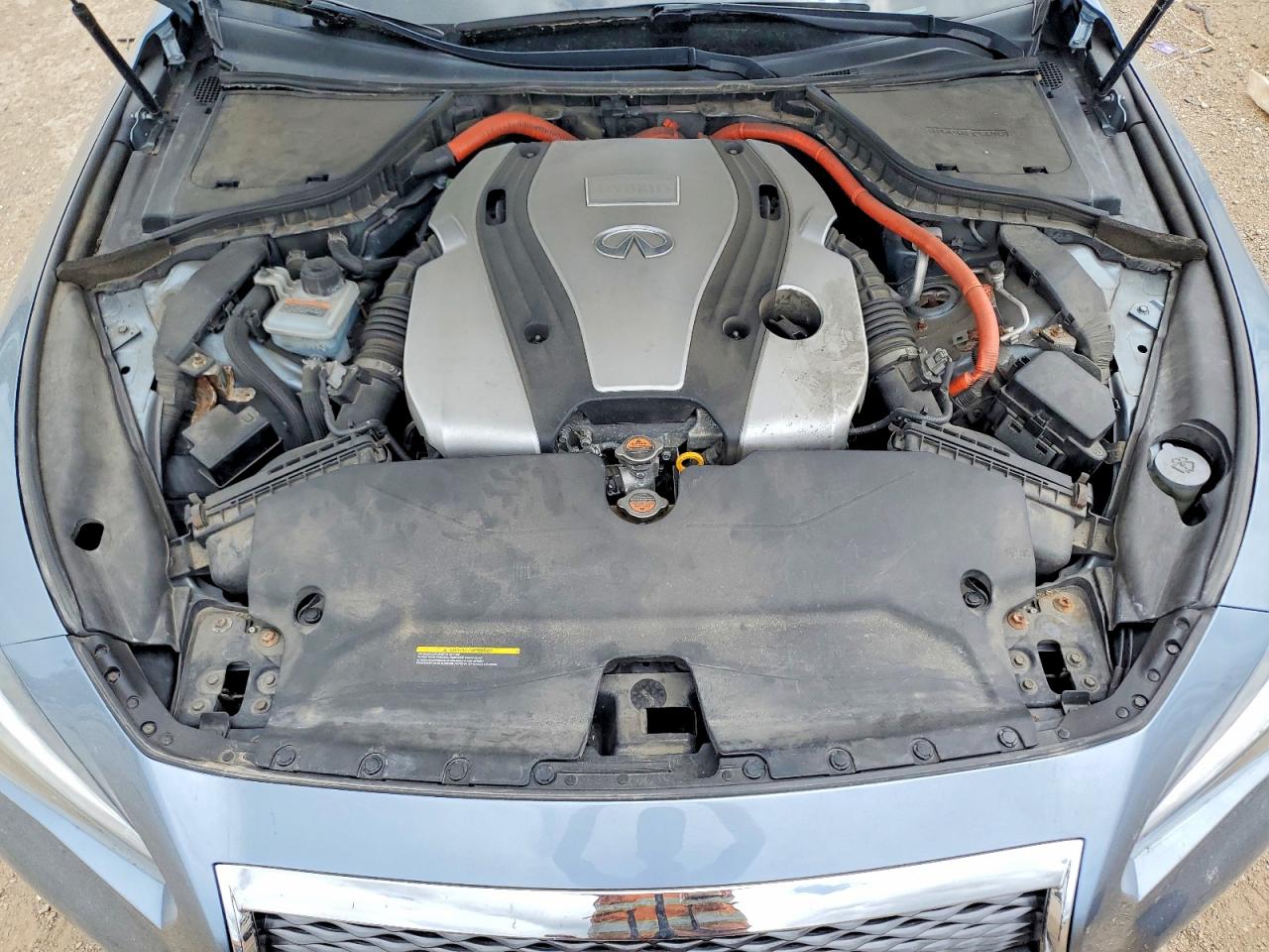 INFINITI Q50 Premium
