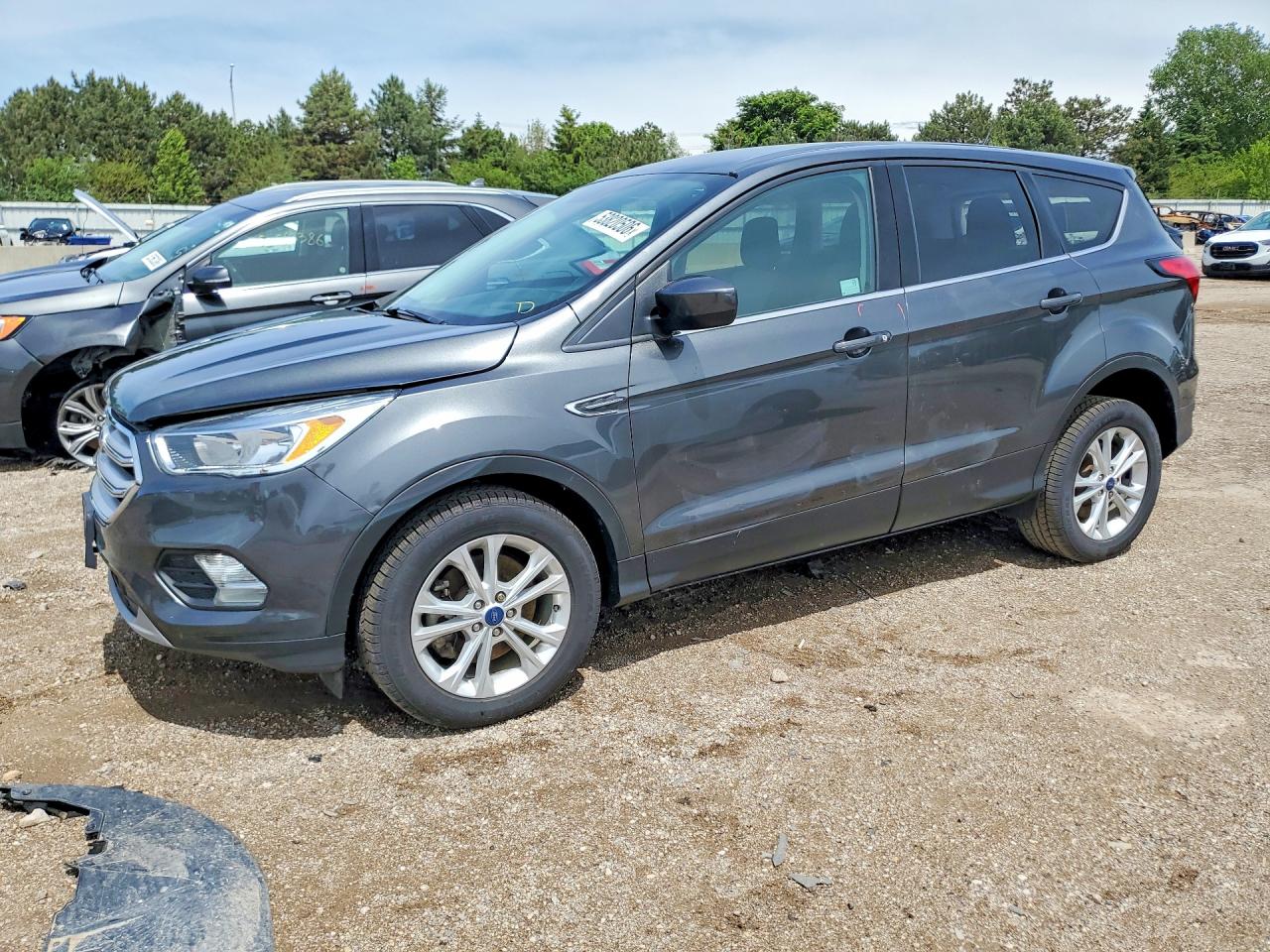 Salvage Ford Escape Image