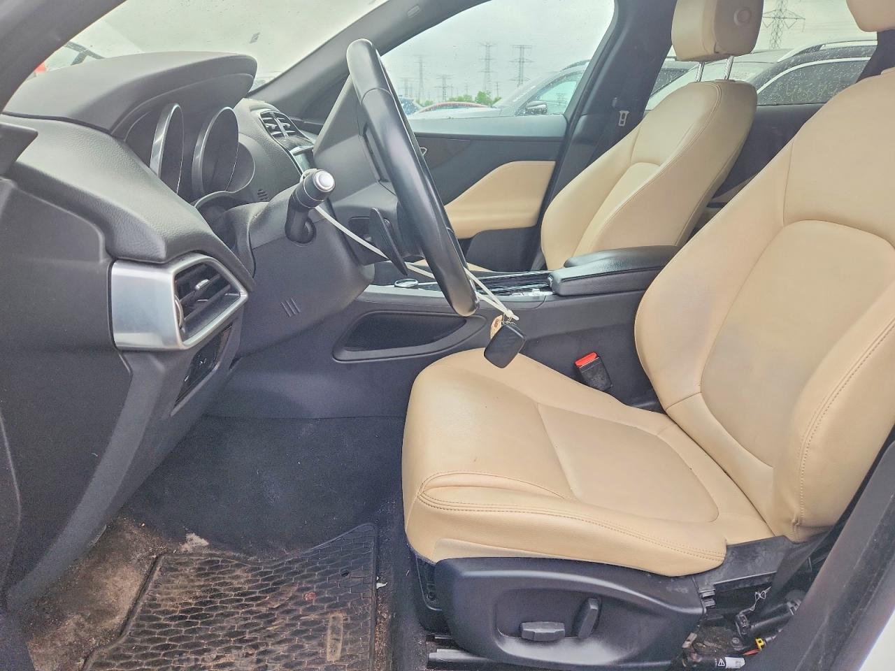 Jaguar F-PACE Premium