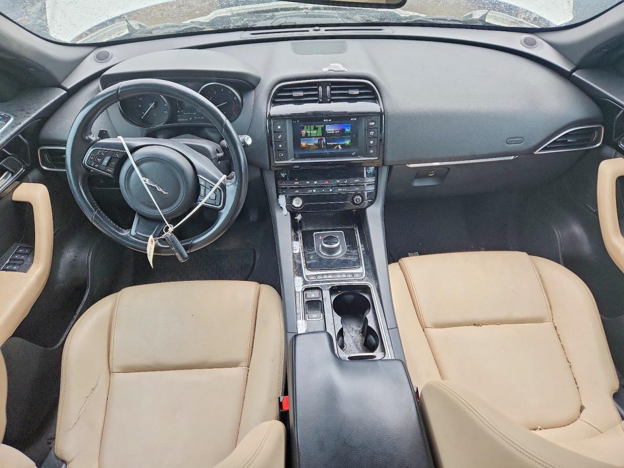 Jaguar F-PACE Premium