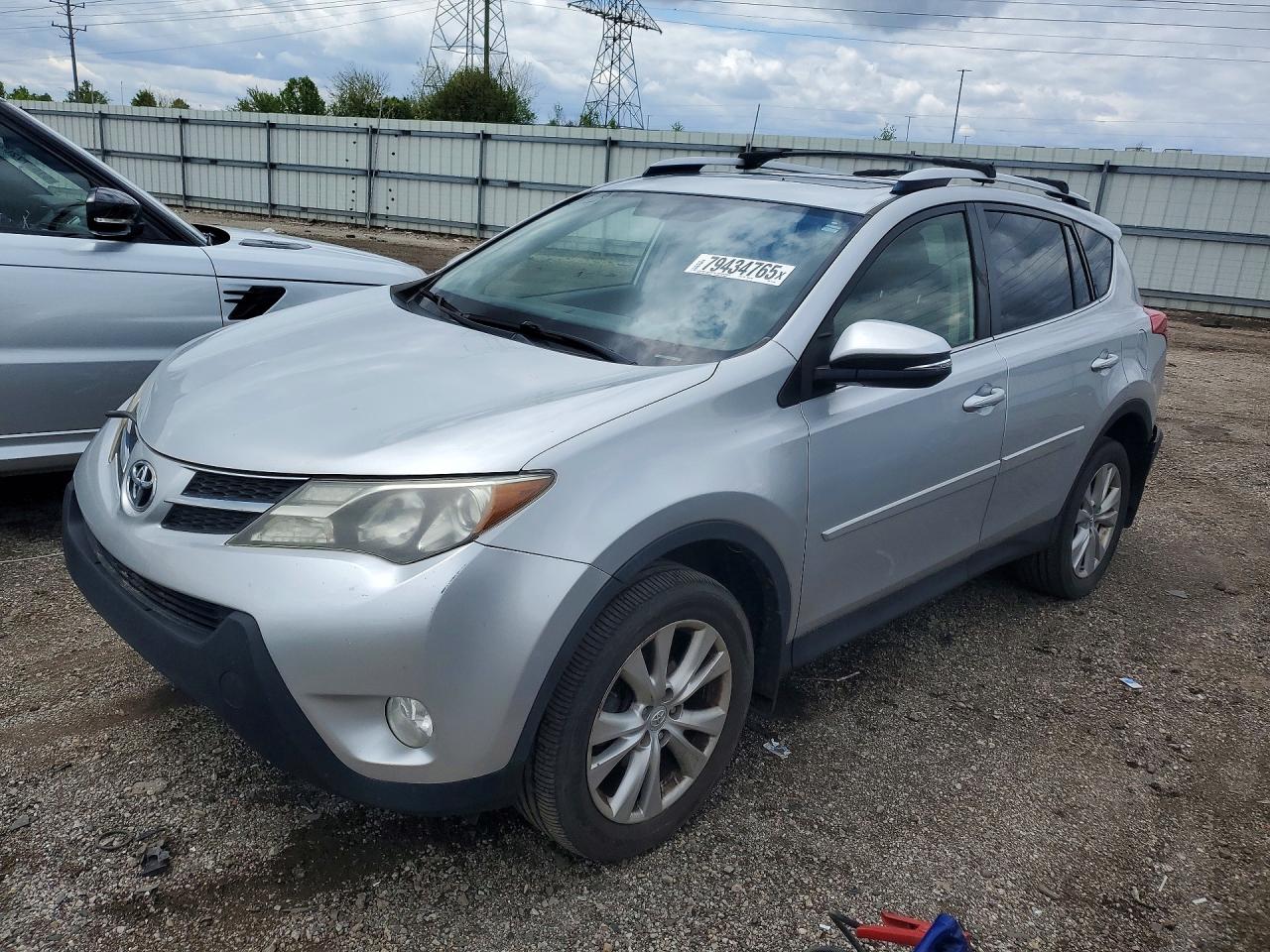 Salvage Toyota RAV4 Image
