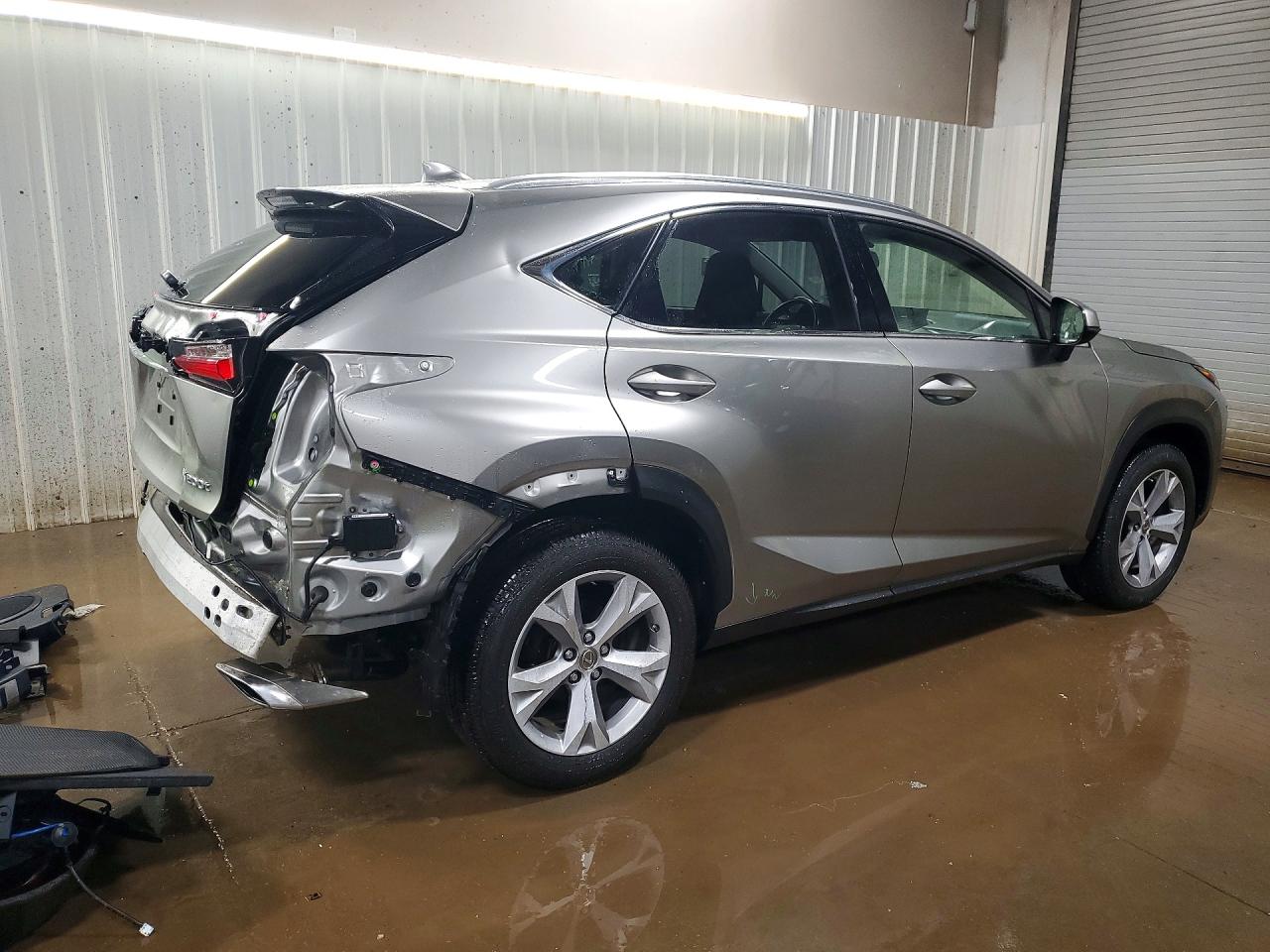Lexus NX Base