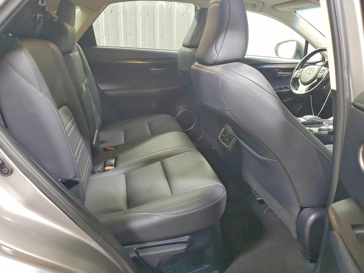 Lexus NX Base