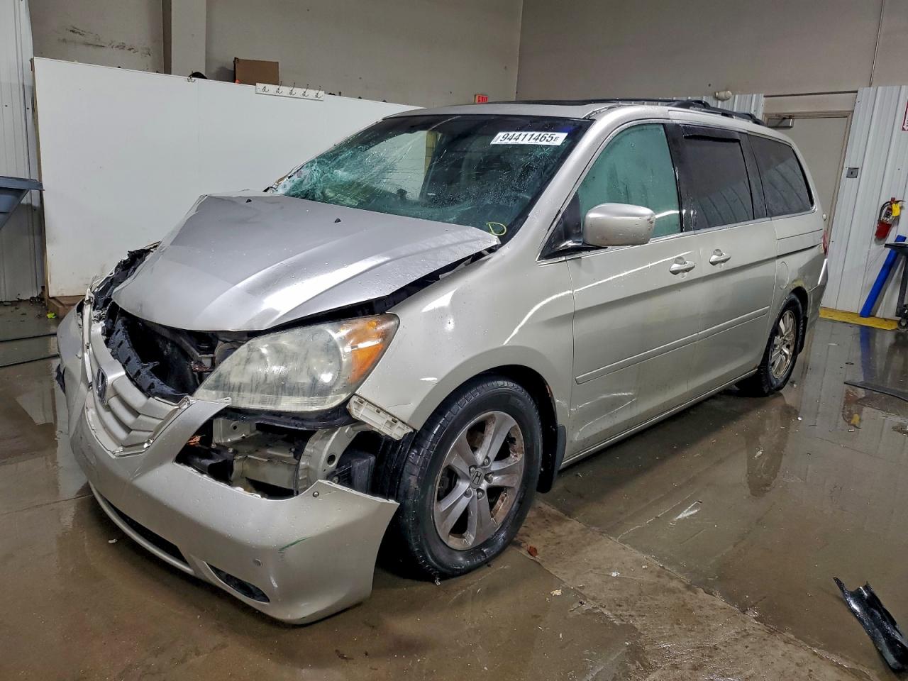 Salvage Honda Odyssey Image
