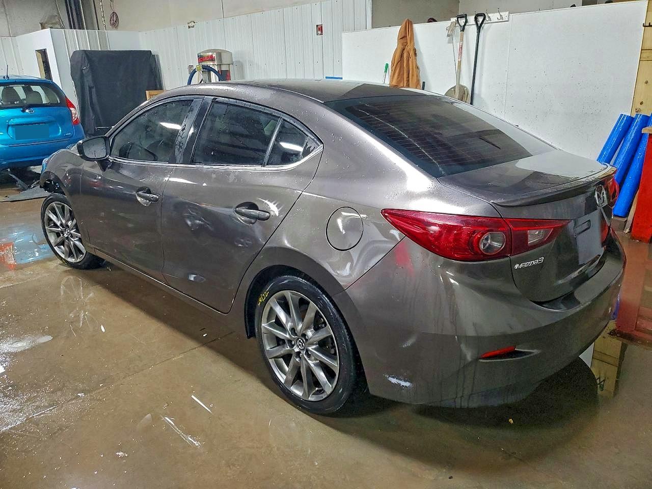 Mazda 3 Touring