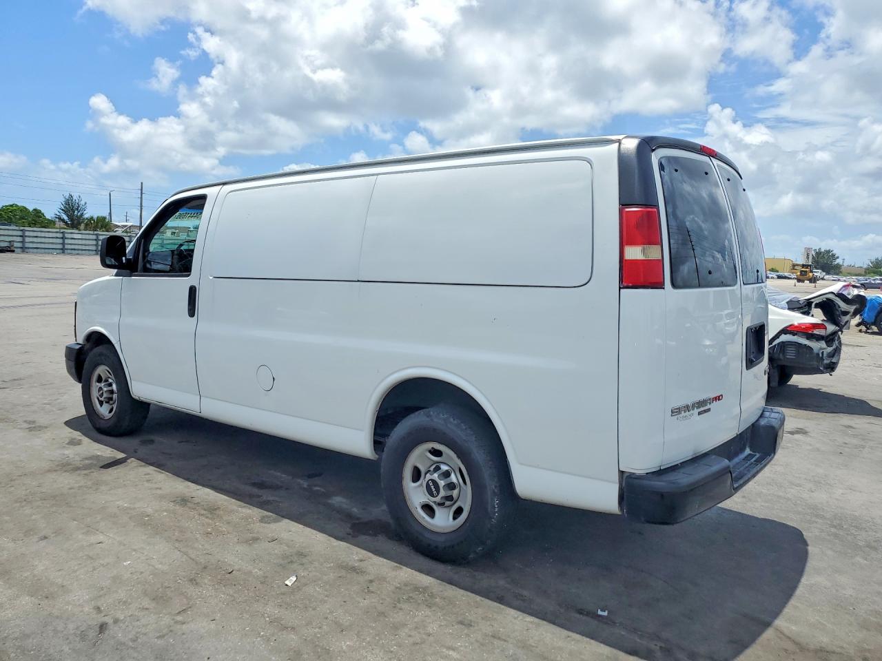 GMC Savana G2500