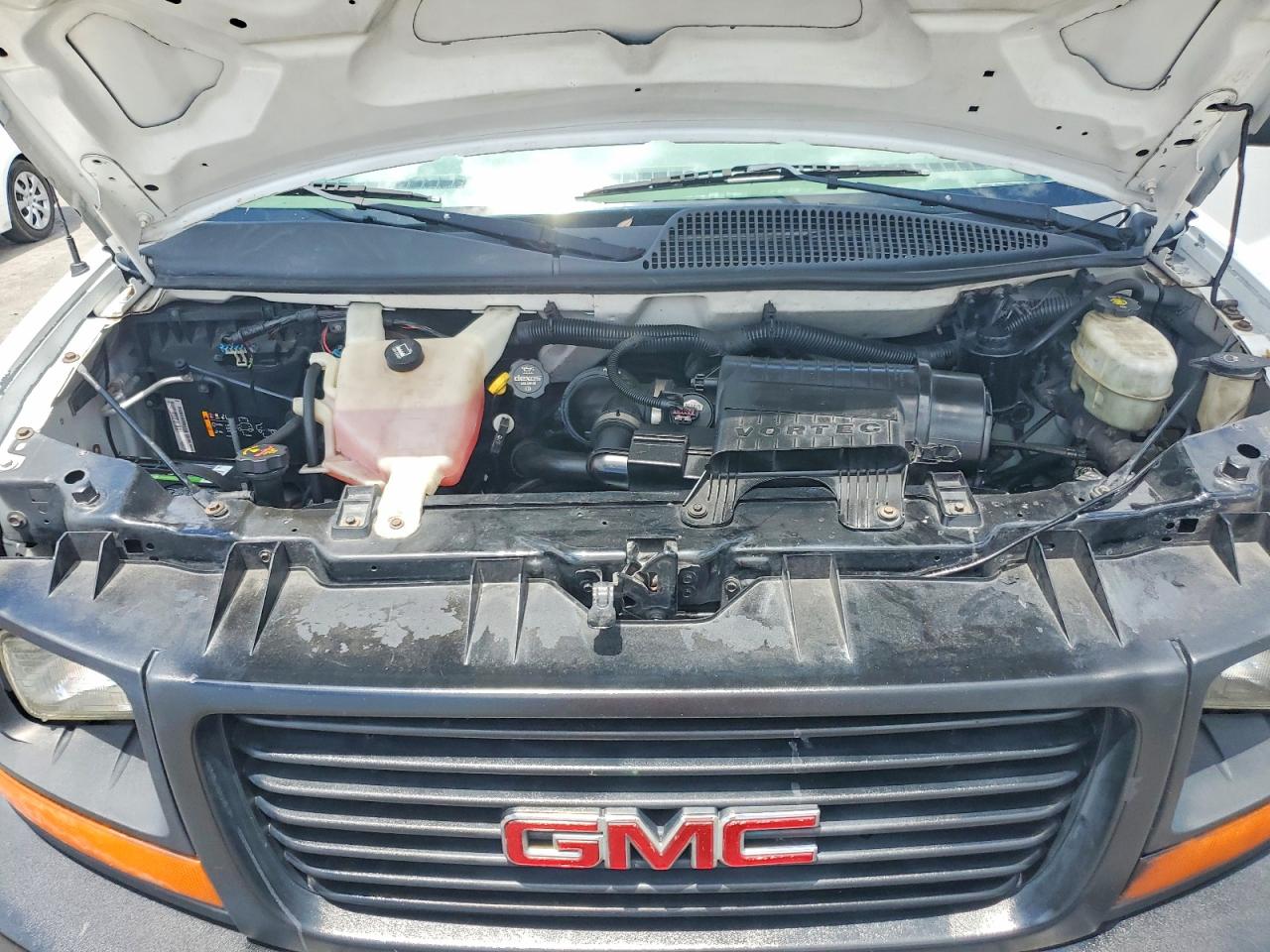 GMC Savana G2500