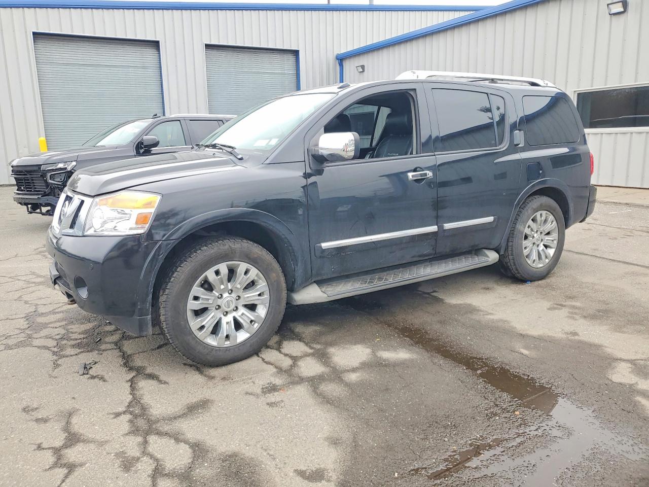 Salvage Nissan Armada Image