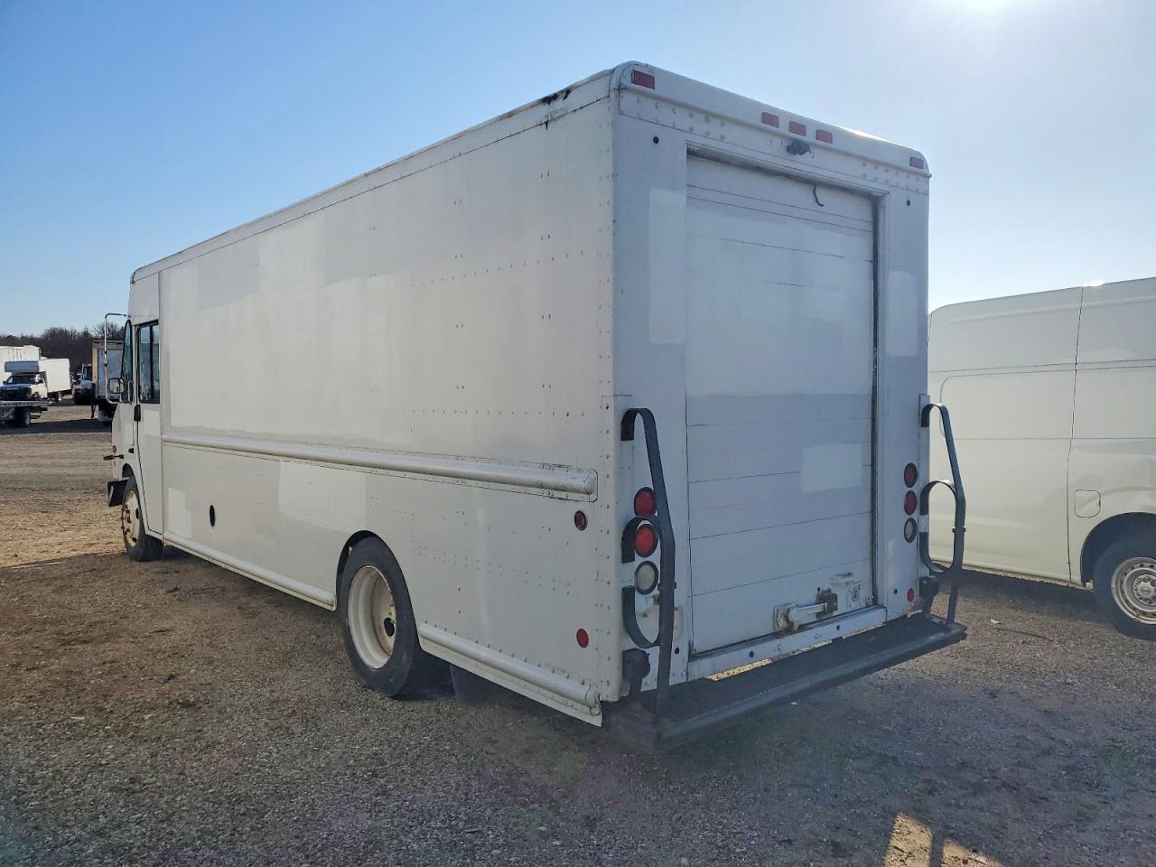 Freigliner Chassis M Line Walk-in Van