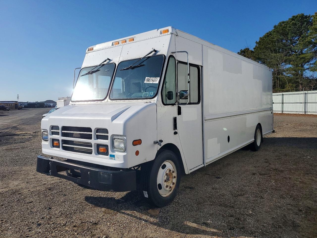 Freigliner Chassis M Line Walk-in Van