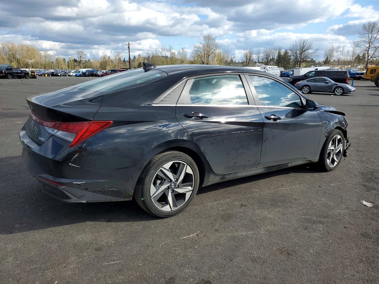 Hyundai ELANTRA Limited