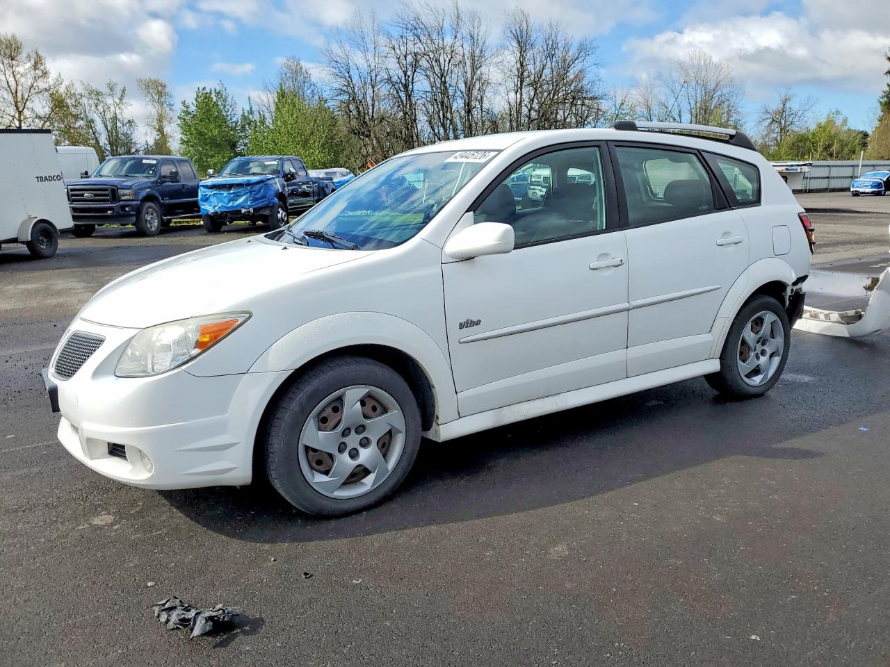 Salvage Pontiac Vibe Image
