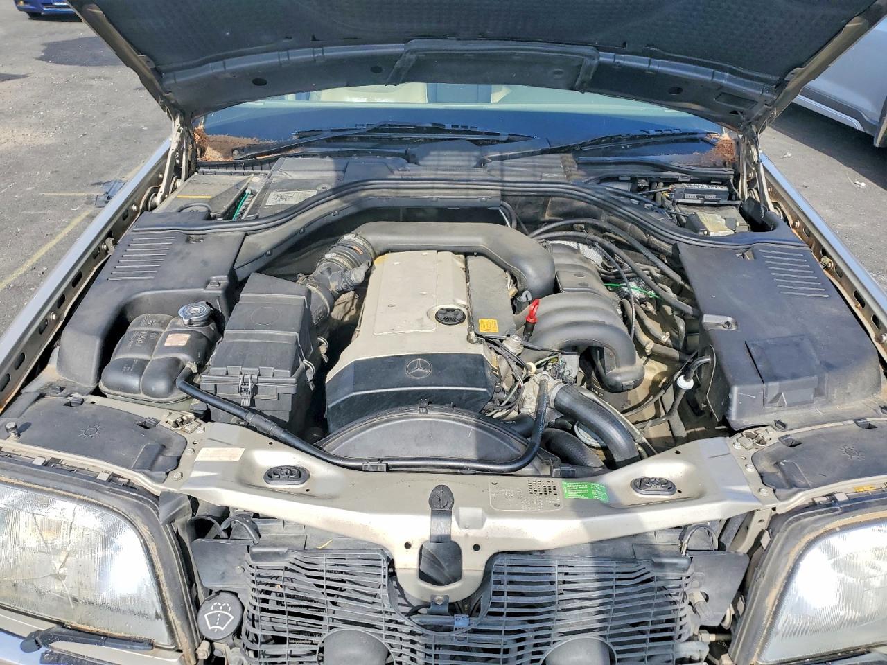 Mercedes-Benz S-Class 320