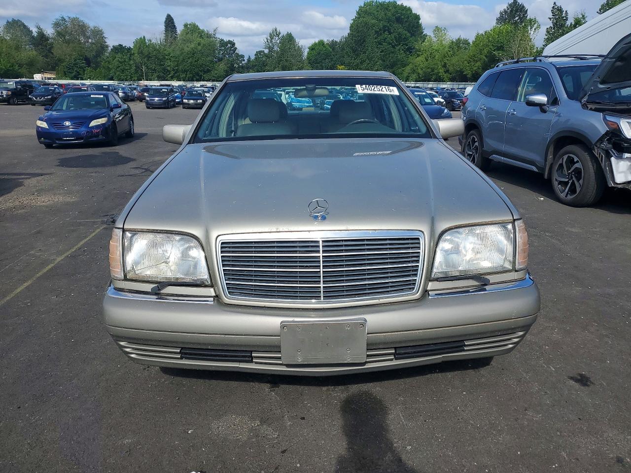 Mercedes-Benz S-Class 320