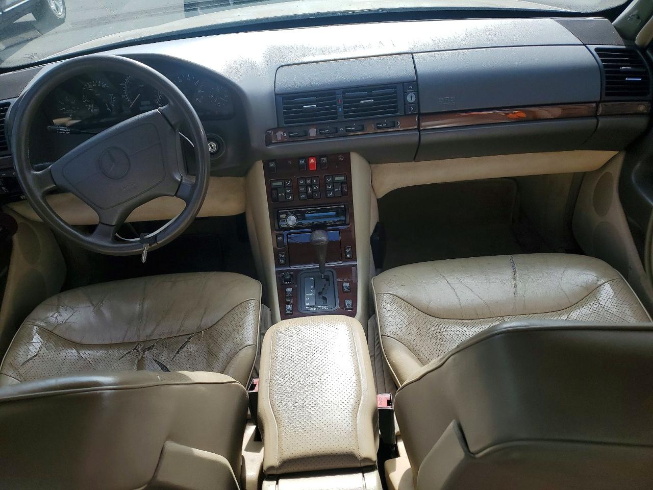 Mercedes-Benz S-Class 320