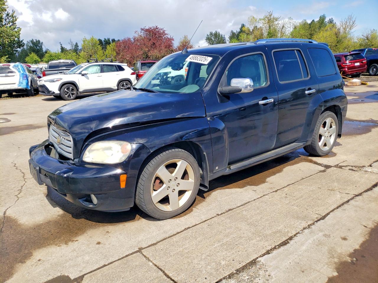 Salvage Chevrolet HHR Image