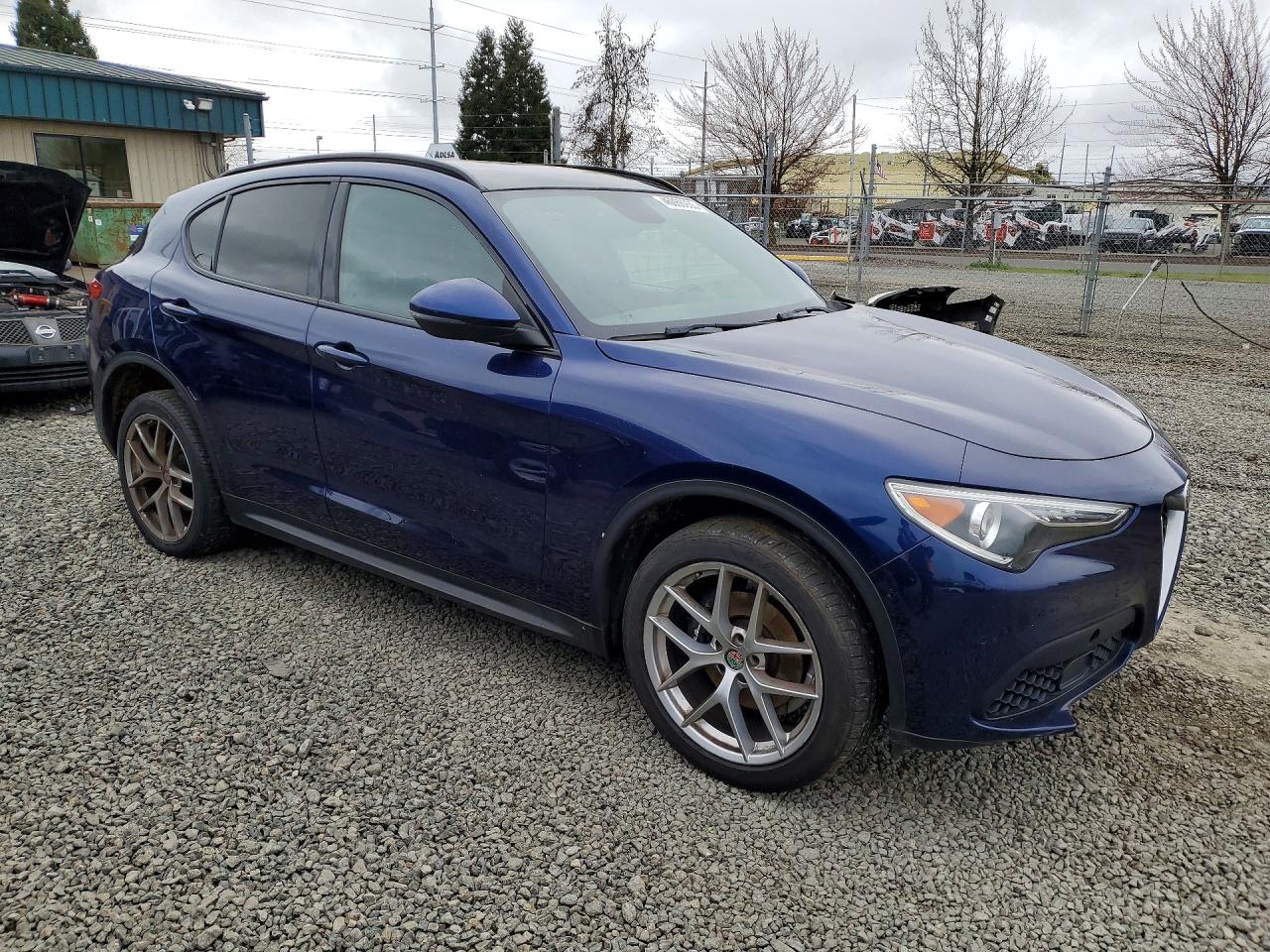 Alfa Romeo Stelvio Ti Sport