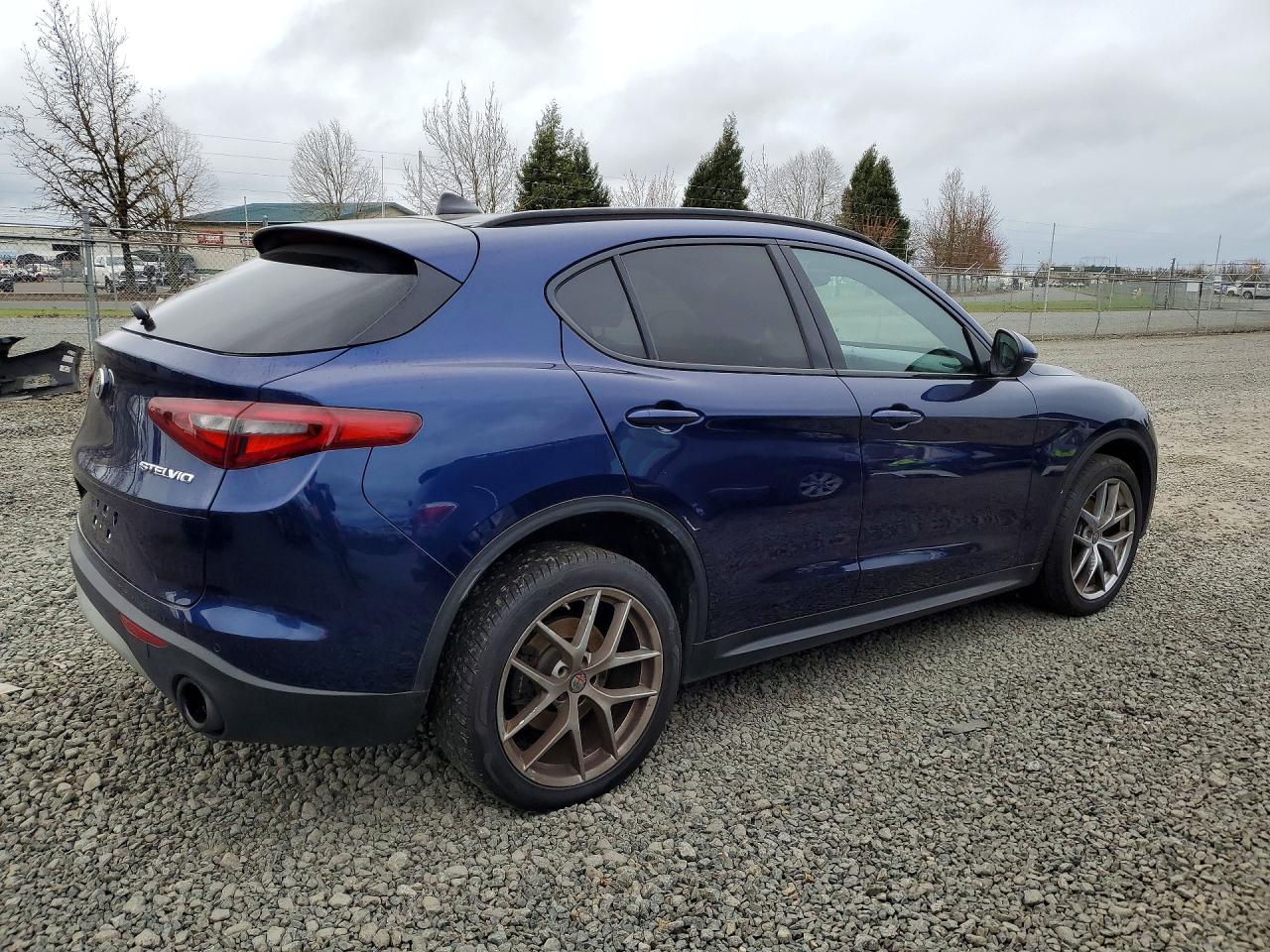 Alfa Romeo Stelvio Ti Sport