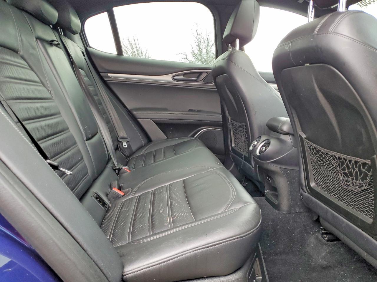 Alfa Romeo Stelvio Ti Sport