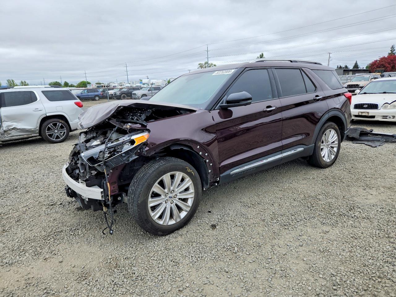 Salvage Ford Explorer Image