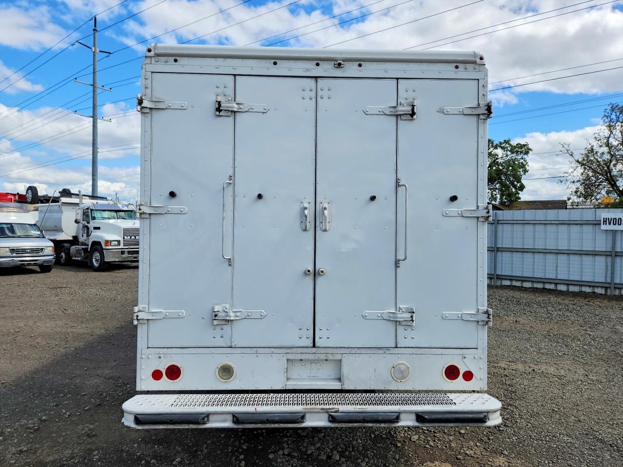 Freightliner Chassis M Line Walk-in Van