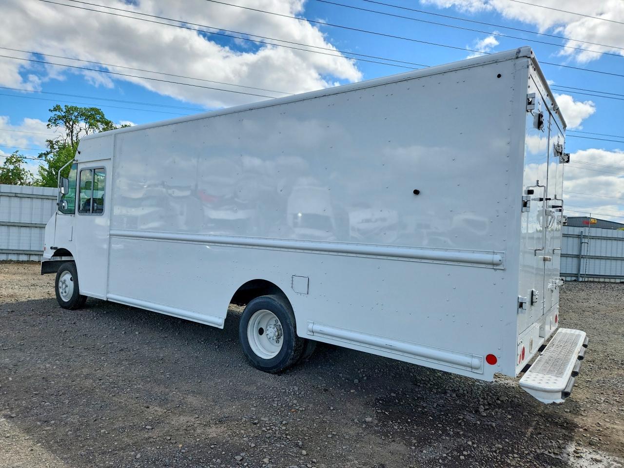 Freightliner Chassis M Line Walk-in Van