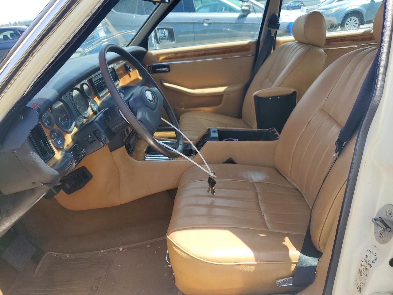 Jaguar Xj6