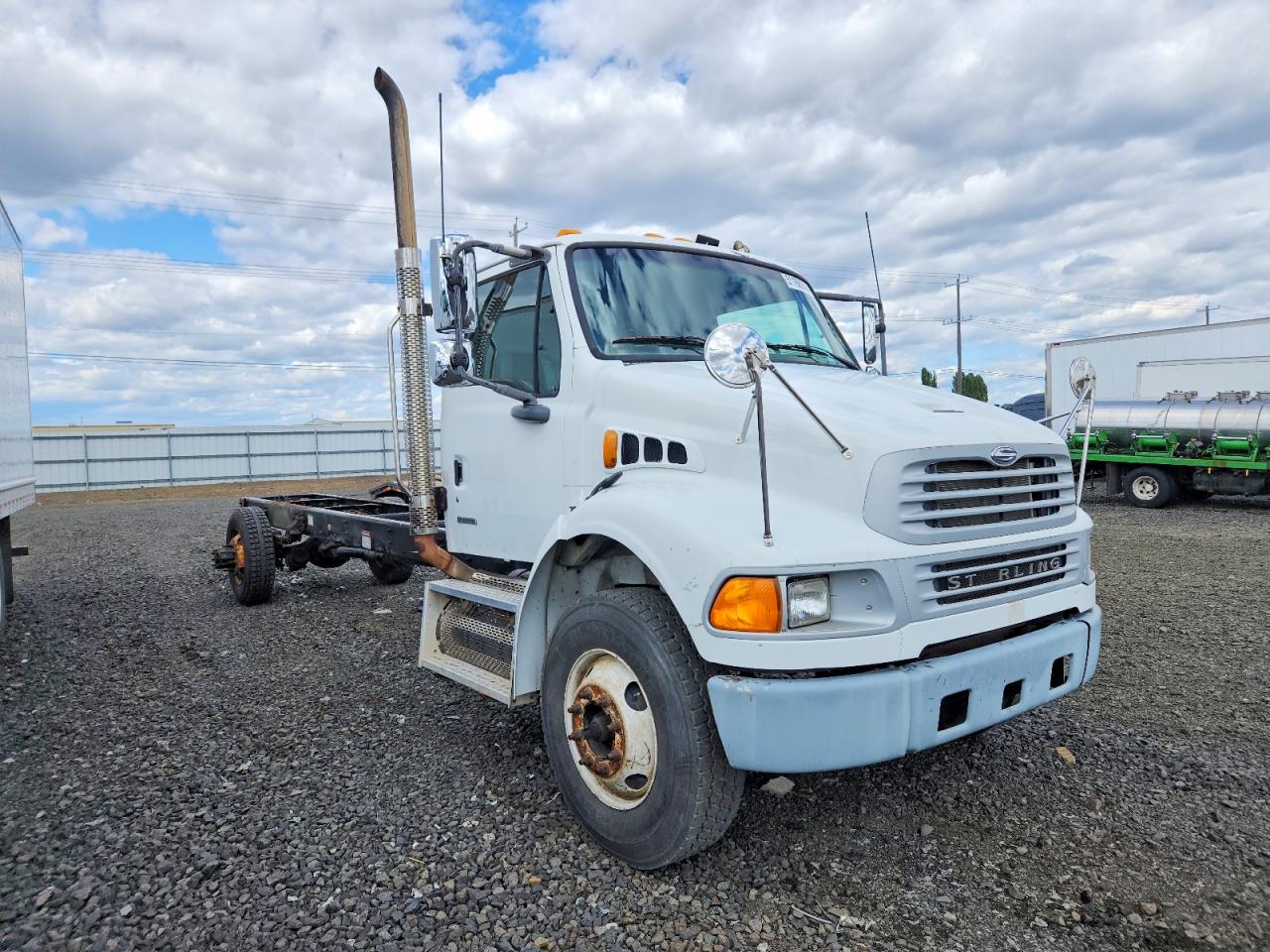 Salvage Sterling Truck Acterra Image