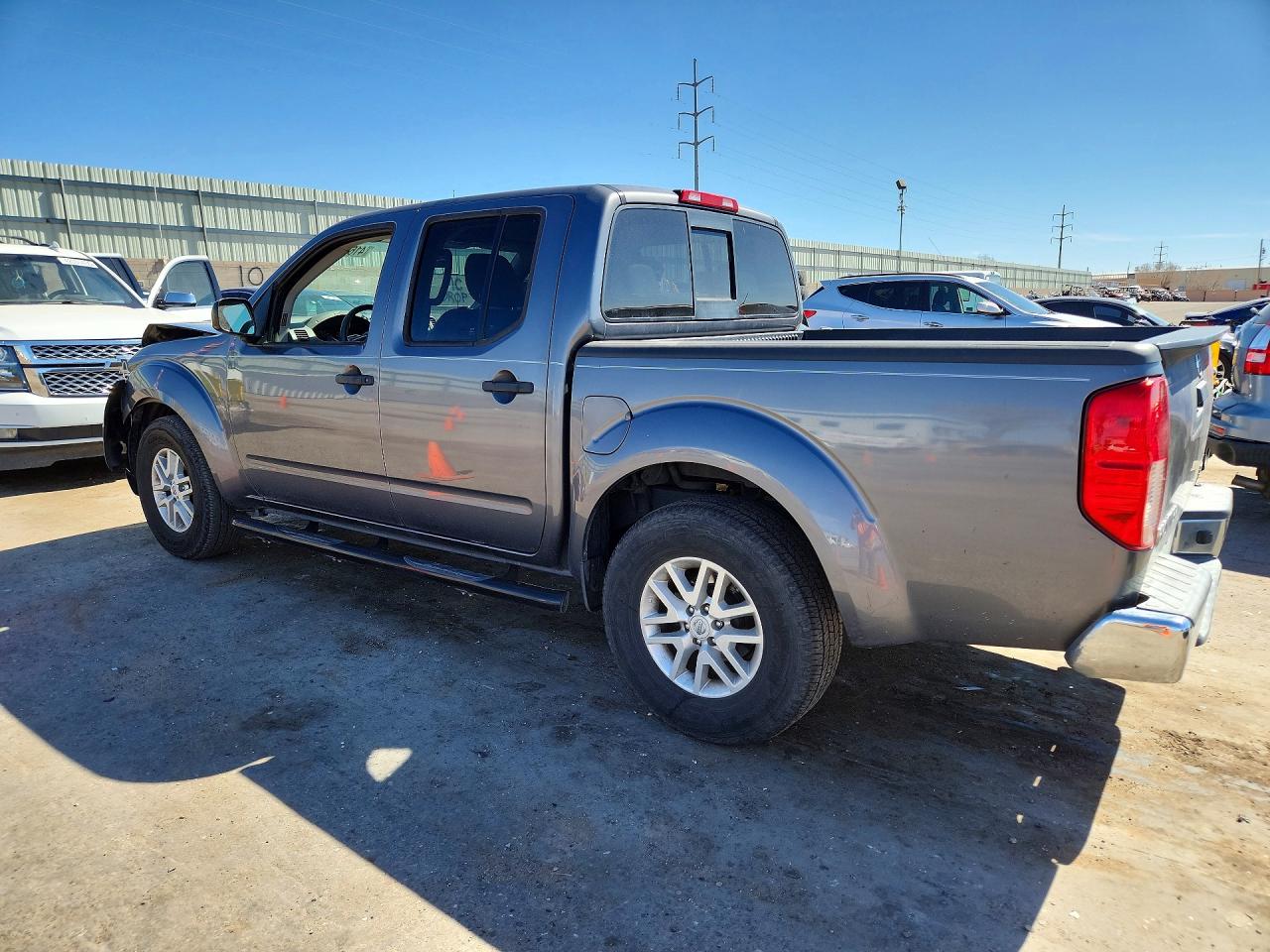 Nissan Frontier Sv