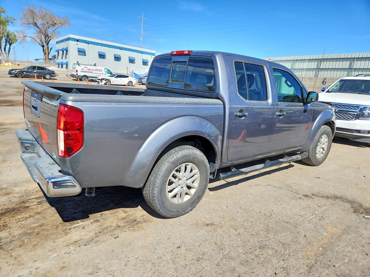 Nissan Frontier Sv