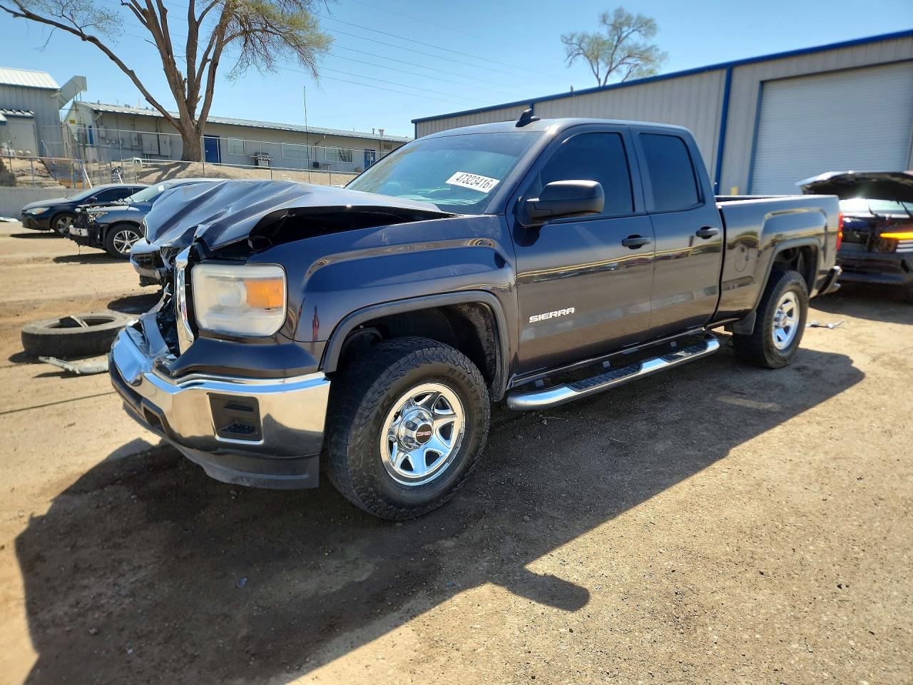 Salvage GMC Sierra Image